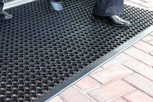Rubber Mat with Drainage Holes for Pool And Wet Areas - Slip Not Co Uk